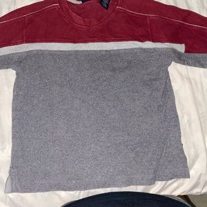Warm red/gray t-shirt